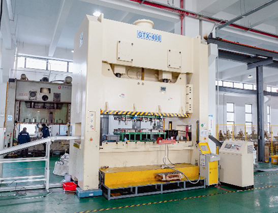 Сучжоу Shuangqisi Mold Equipment Co., Ltd.